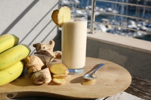Banana and ginger smoothie