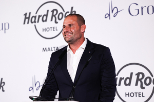 €350 million investment: Robert Abela visits Hard Rock Hotel Malta