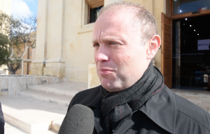 [WATCH] Prime Minister defends consultancy role for developer Sandro Chetcuti