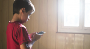 Momentum General Secretary proposes device-level solution to protect children online