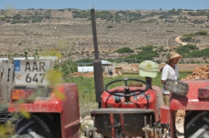 [WATCH] Mellieha farmers fear fireworks ‘time-bomb’