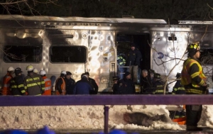 New York train crash kills seven