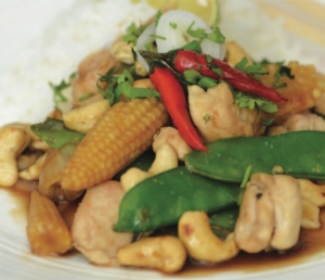 Stir fried chicken with cashew nuts