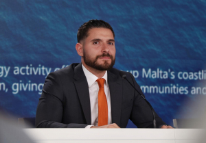 WATCH | PN promises offshore bunkering facility on Hurd's Bank