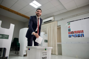 WATCH | Nationalist leader Alex Borg votes in Munxar
