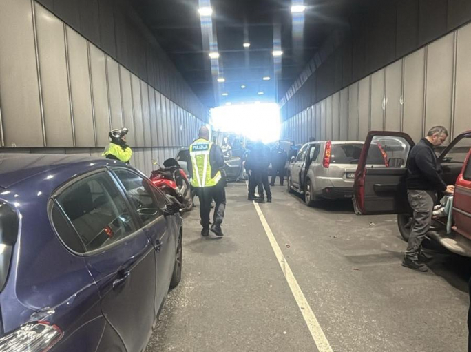 Five-vehicle accident forces temporary closure in Santa Luċija tunnel