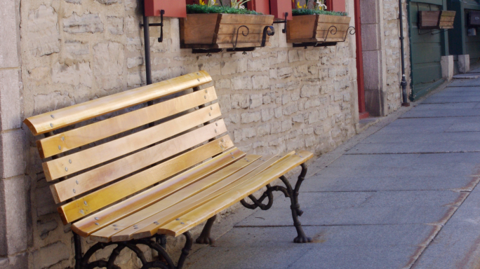 Pensioner fined €1,164 over unauthorised bench outside his home