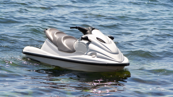 Jet ski collision leaves 18-year-old fighting for his life