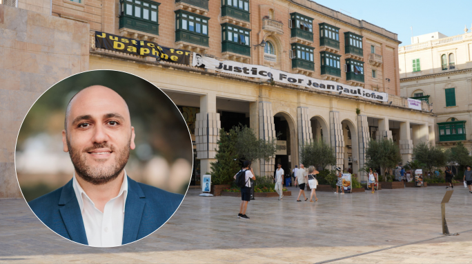 Valletta mayor uses public safety, damage as an excuse to justify rejection of banners