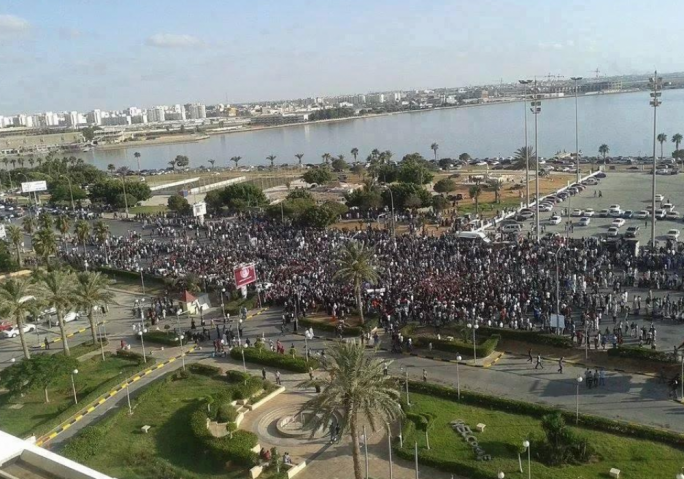 British embassy in Libya ‘suspends operations’