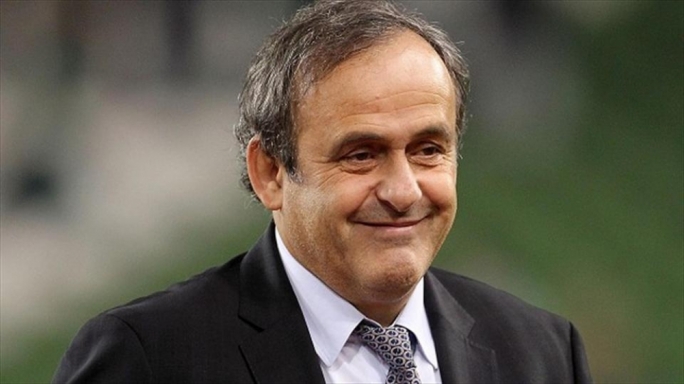 Platini to ignore FIFA and keep luxury gift