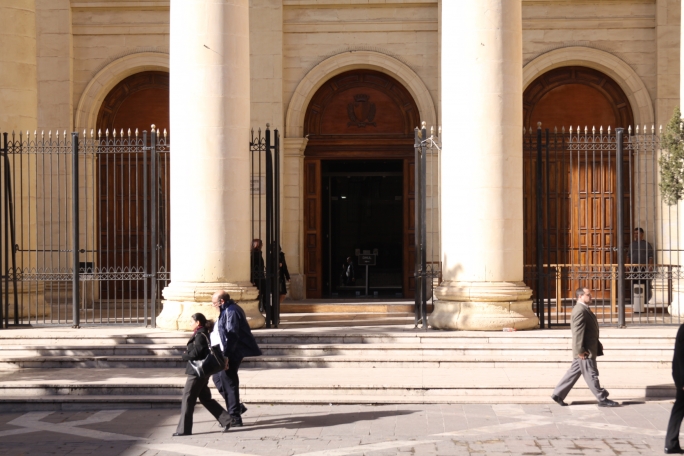 Medical rep cleared of misappropriation and fraud