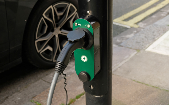 Climate authority wants to use existing utility poles for EV charging points