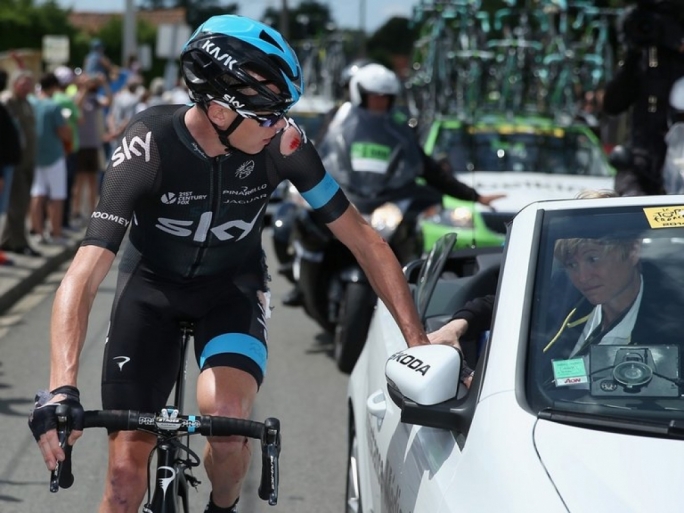 Shock as Froome exits Tour after crashing twice on stage five