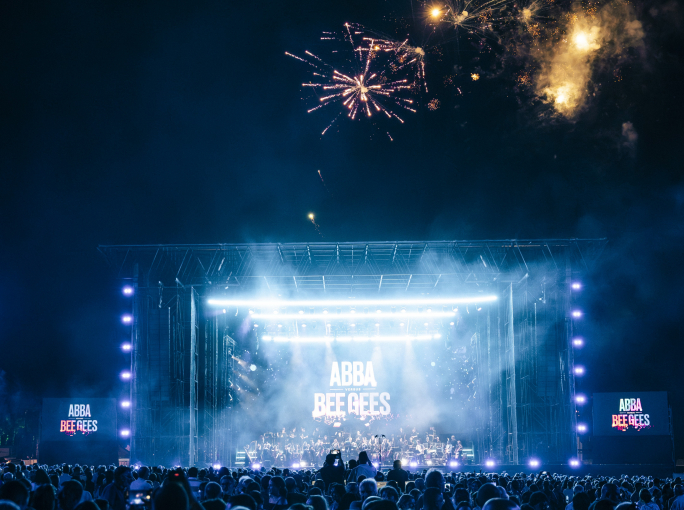 BBC Concert Orchestra’s ABBA vs BEE GEES draws over 12,000 at the Granaries in Floriana
