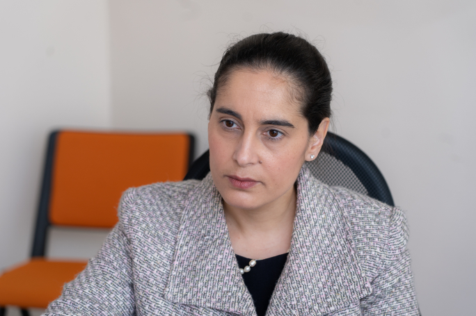 Reopen surrogacy debate, IVF expert says