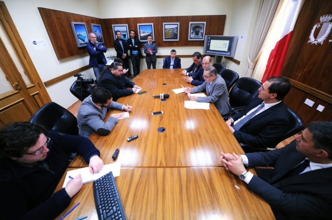 [WATCH] Minister mulling harsher penalties for defaulting contractors