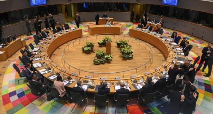 EU budget talks drag on, but compromise on COVID recovery fund possibly within reach