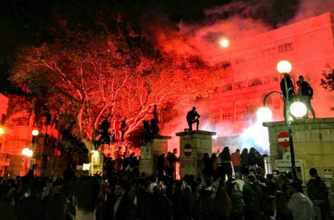 Flare-firing Junior College students seriously injure policewoman