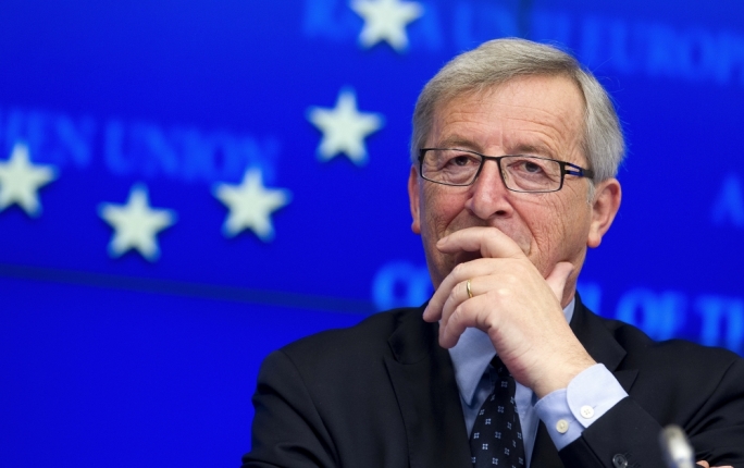 Juncker elected Commission president with 422 votes