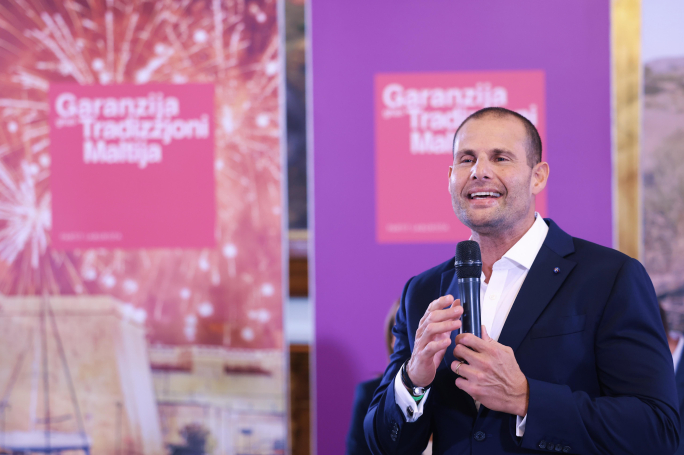 Government to enshrine protection of traditions and pastimes in the constitution