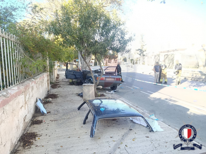 Elderly man suffers serious injuries after crashing into tree