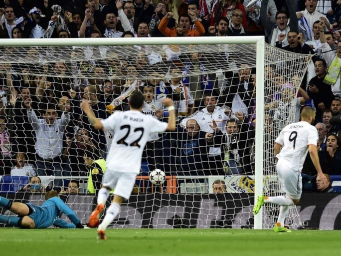 Benzema strikes as Real Madrid edge Bayern in tense semi