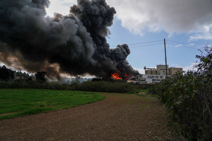 Ongoing fire in Marsa industrial zone prompts public health warning