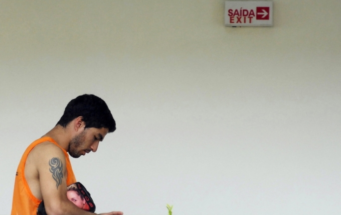 FIFA receives Uruguay appeal against Suarez ban