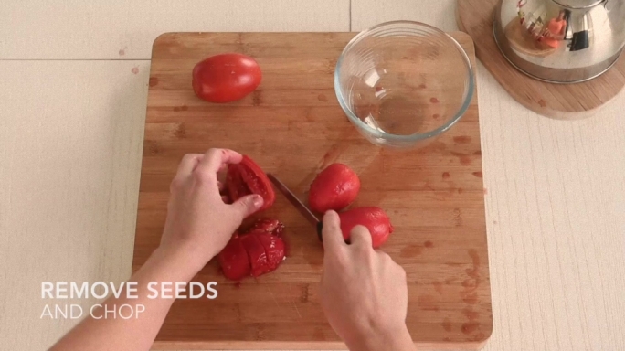 Peeling tomatoes