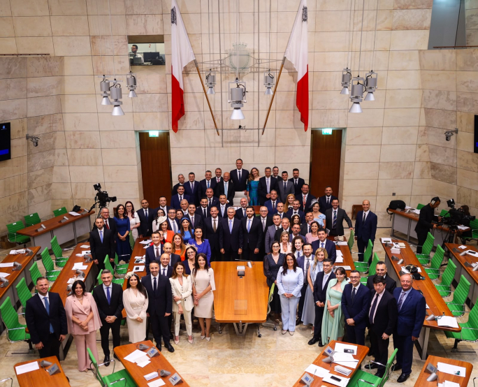 IN PICTURES | Parliament opens with grey suits and colourful dresses