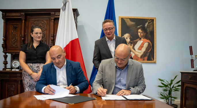 Xjenza Malta and Malta Enterprise sign MoU to boost Research and Innovation in Malta