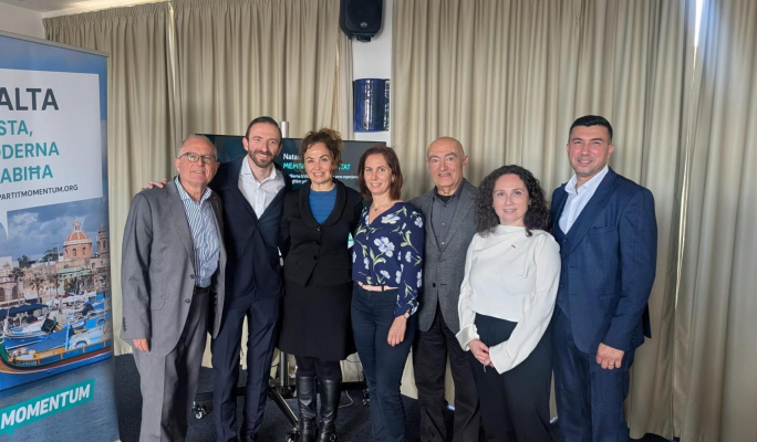 Momentum seeks political alliance prior to general election