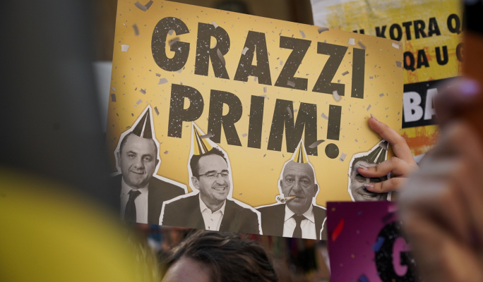 From the science of surveys to the persuasion of protests