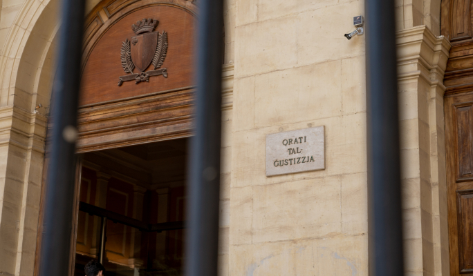 Chief justice anti-deadlock mechanism should not give government total power, Borg says