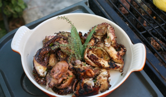 [WATCH] Barbecued Asian marinated octopus