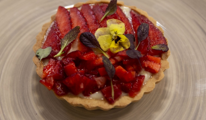 Strawberry tart
