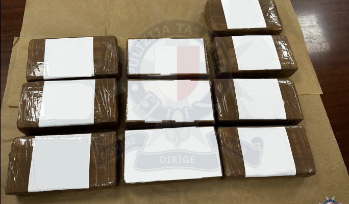Three men and €1.3m worth of cocaine seized following police surveillance