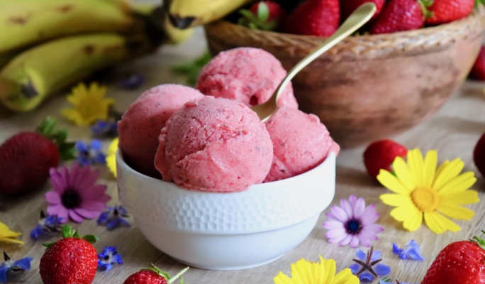 Healthy strawberry banana ice-cream