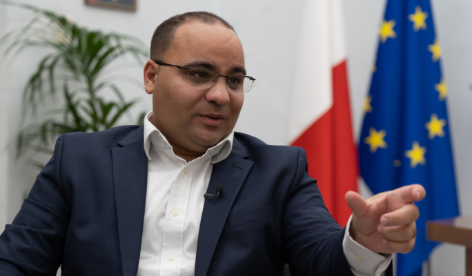 Finance minister warns of saturation point in tourism